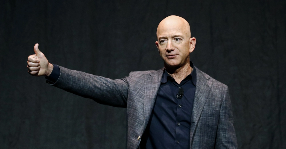 To Cozy Up to Trump, Bezos Banishes Dissent From WaPo