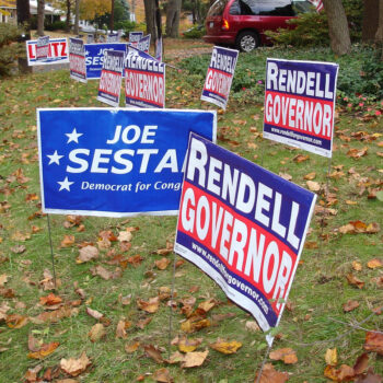 Lawn signs promoting Joe Sesta and Rendell for Governor.