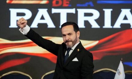Media Find a New Man Who Will ‘Save’ Colombia—de la Espriella Style